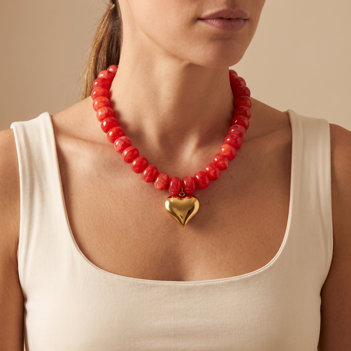 Collar Corazón Pop Rojo de cuentas grandes con charm de corazón
