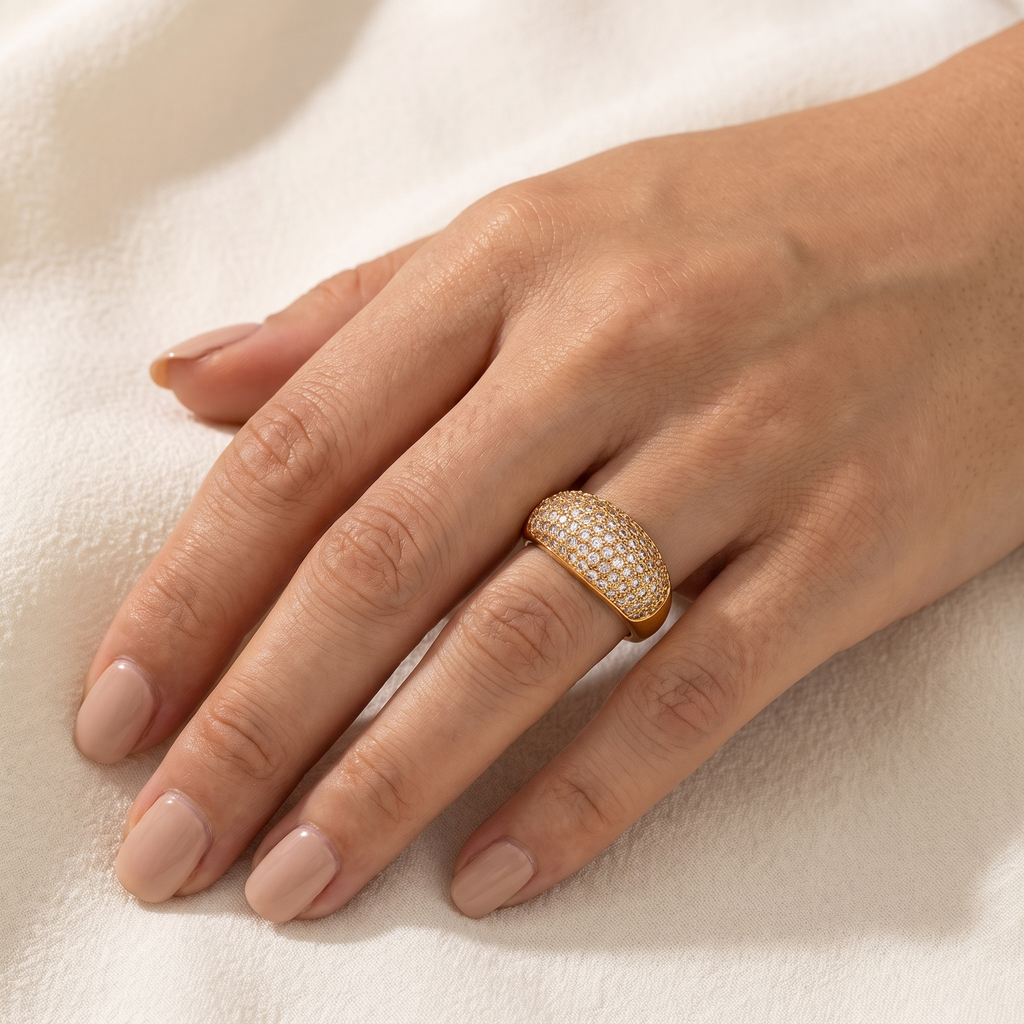 Anillo Circonitas dorado cubierto de circonitas