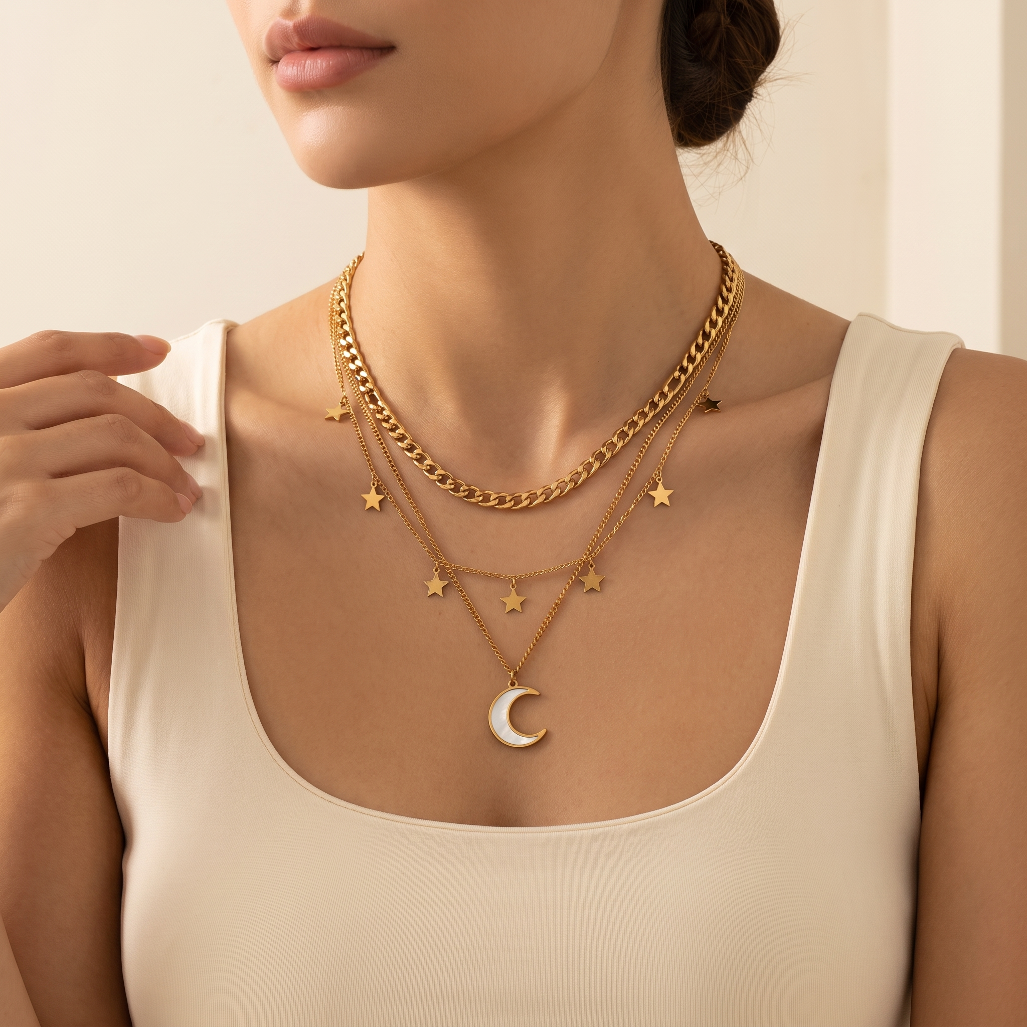 Collar Luna Triple con tres cadenas de estrellas y luna