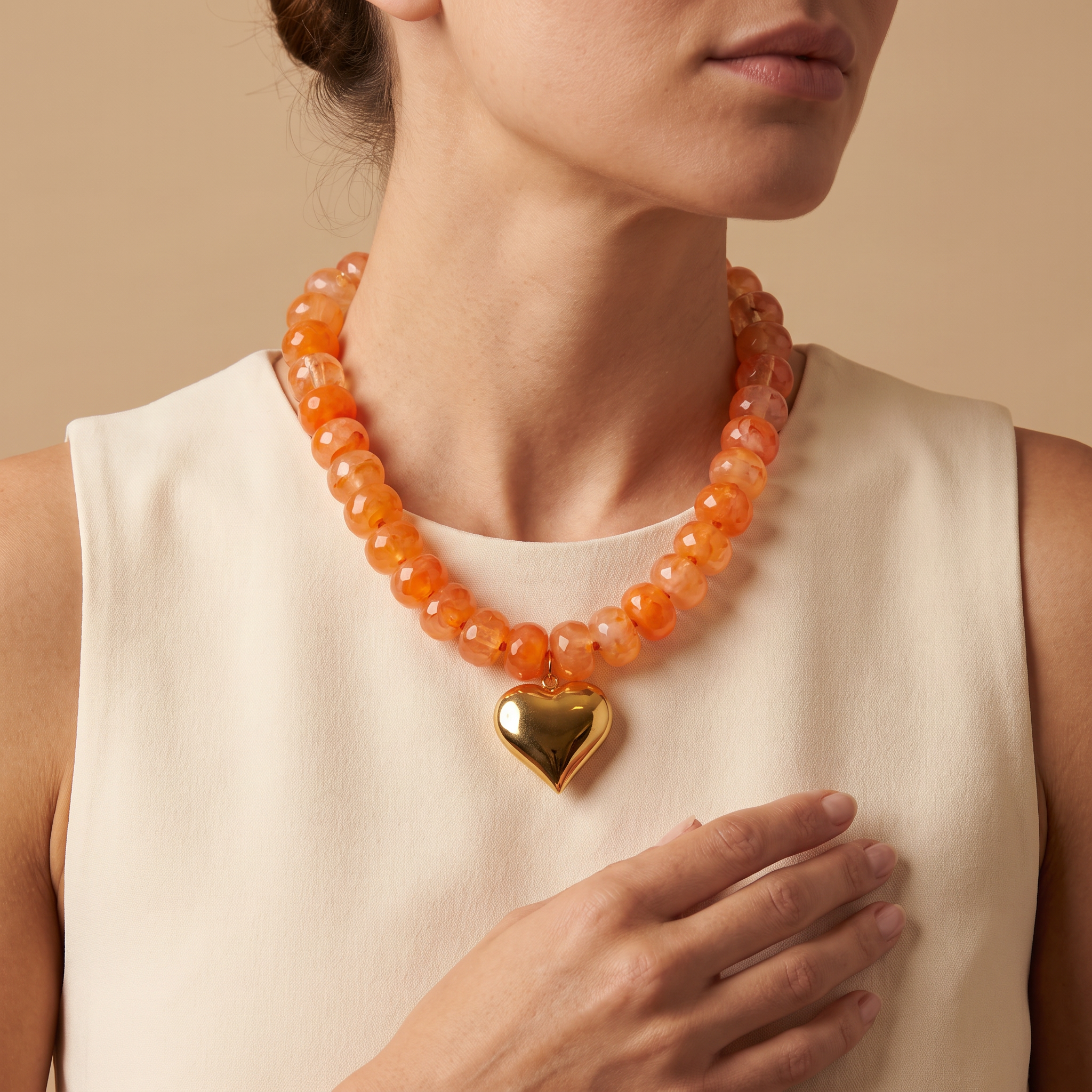 Collar Corazón Pop Naranja de cuentas grandes con charm de corazón