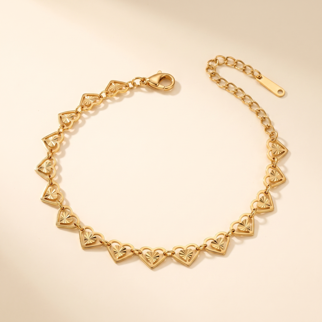 Pulsera Corazones de corazones dorados