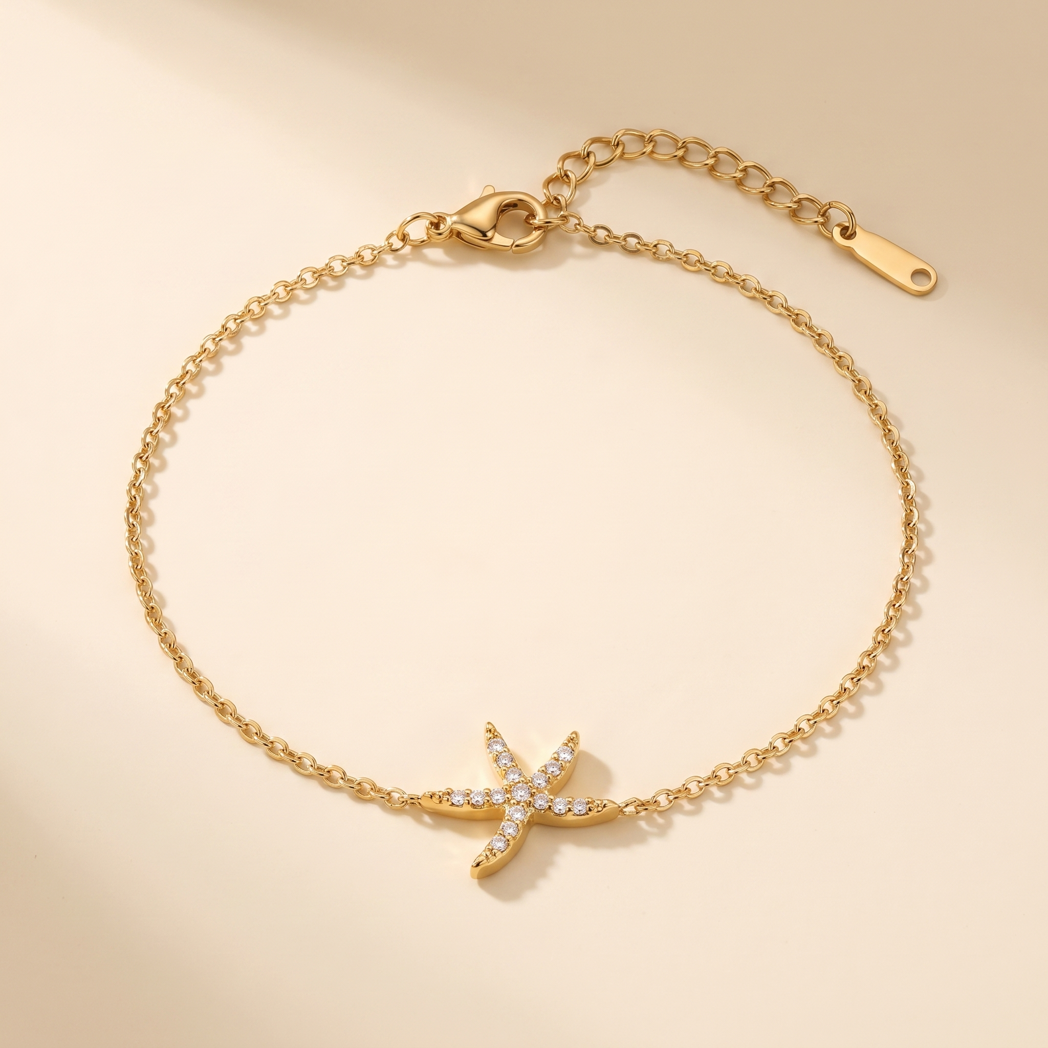 Pulsera Estrella de Mar con estrella central y circonitas