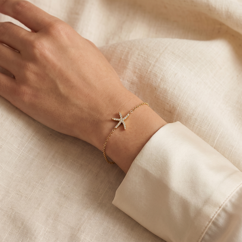 Pulsera Estrella de Mar con estrella central y circonitas