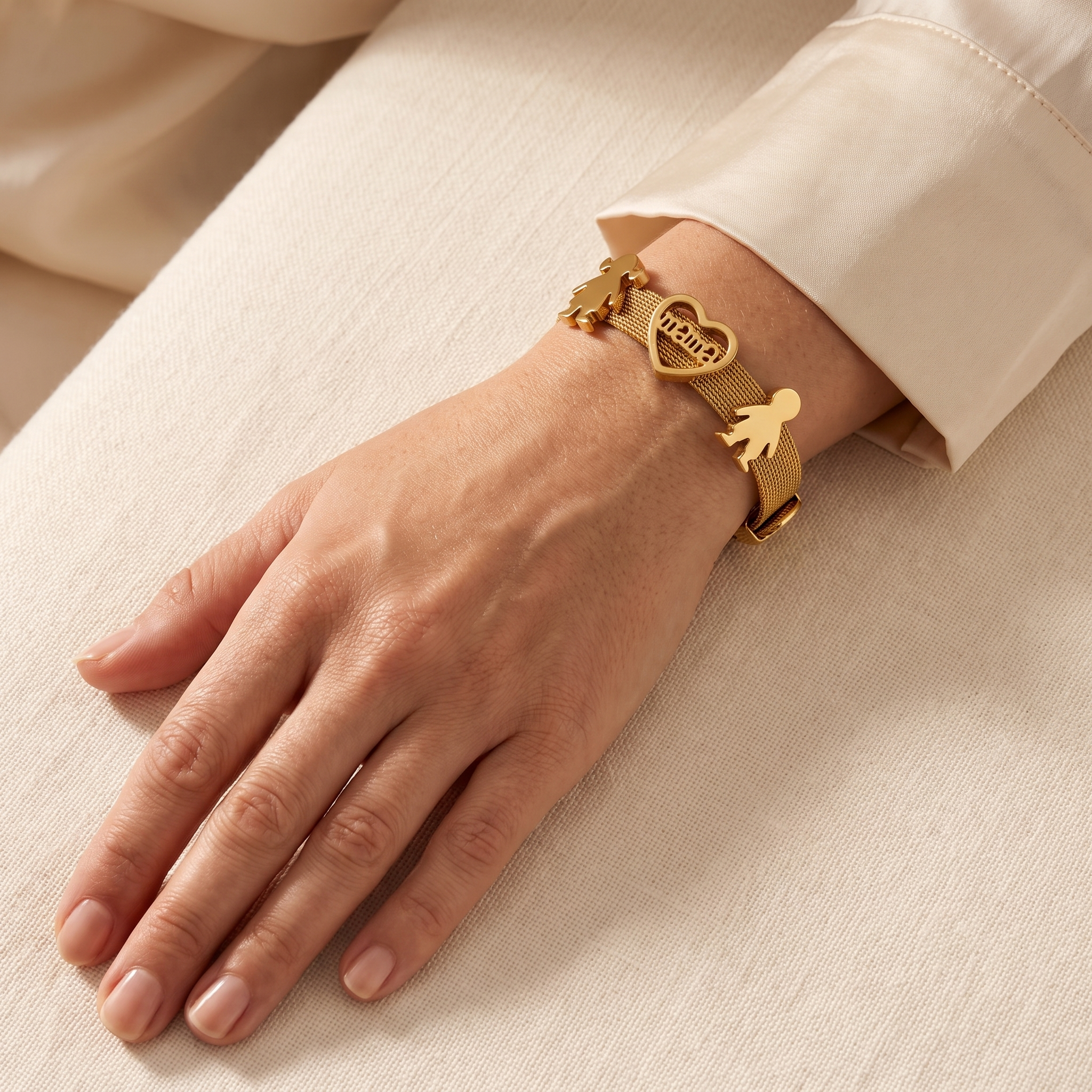 Brazalete Mamá Amor ajustable con corazón mamá y figuras de niño y niña