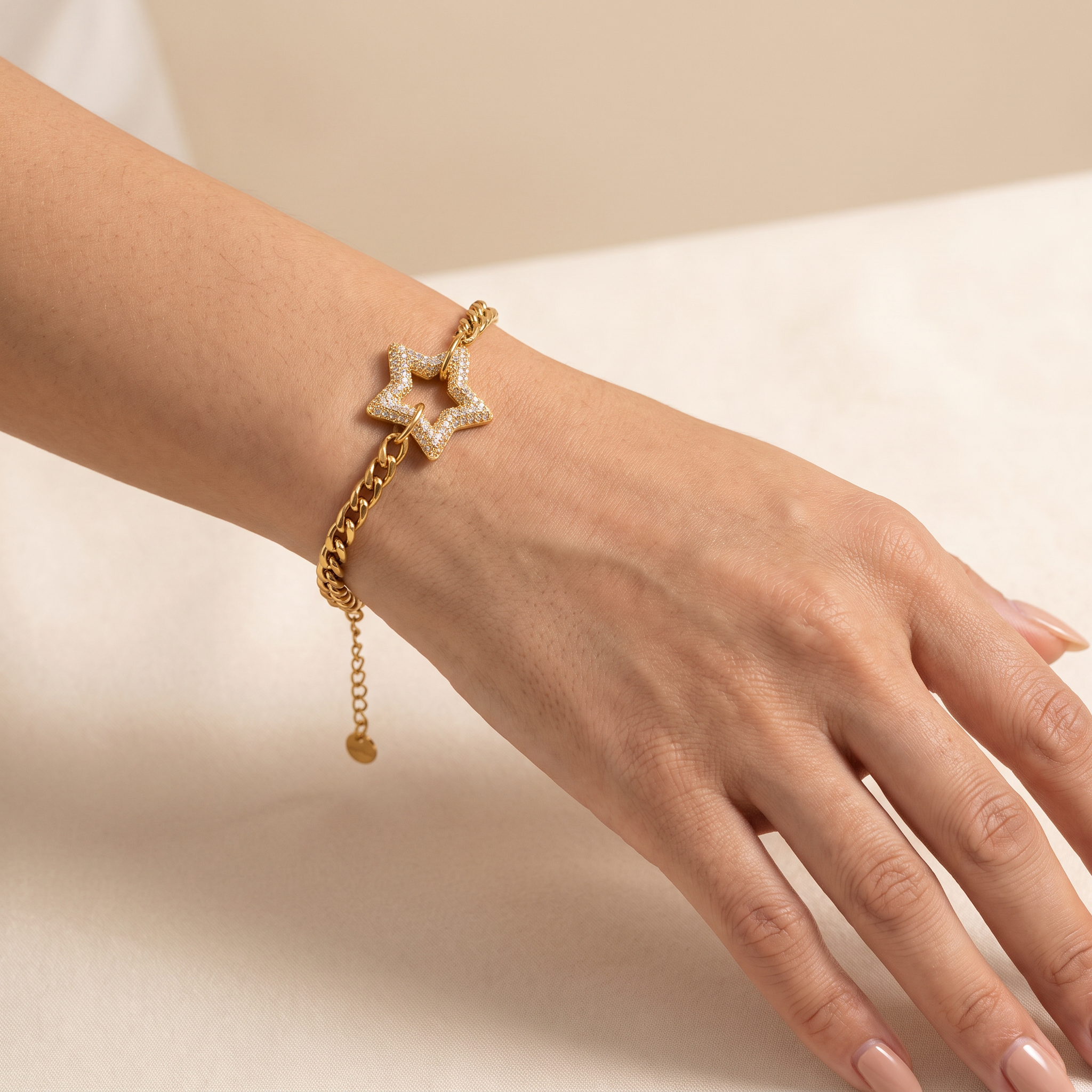 Pulsera Estrella Brillante con dije de estrella de circonitas