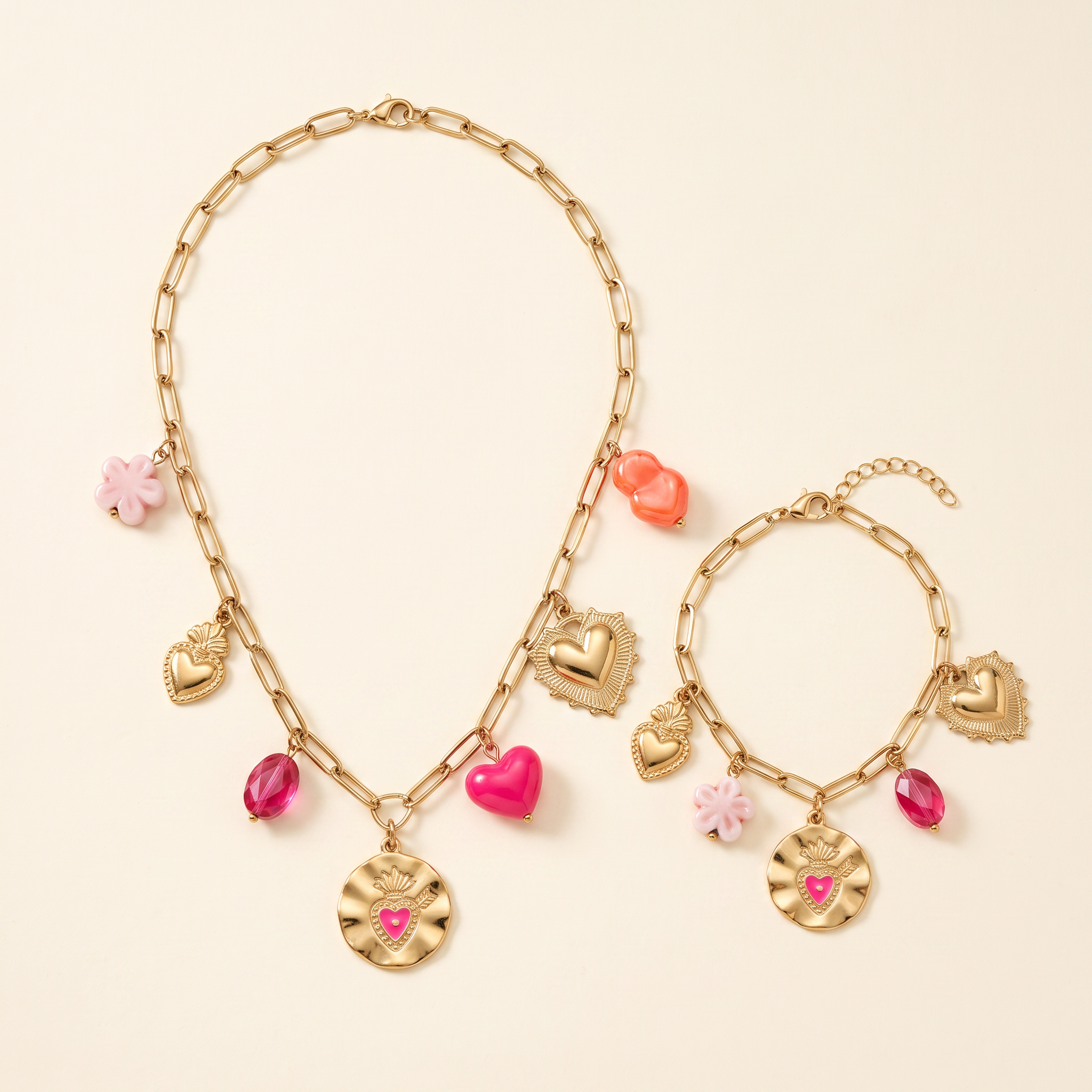 Set Charms Dorado con collar y pulsera de charms de corazón